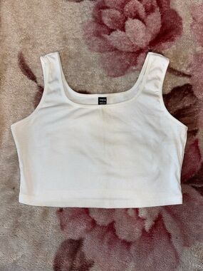 SHEIN White Ribbed Square Crop Tank Top